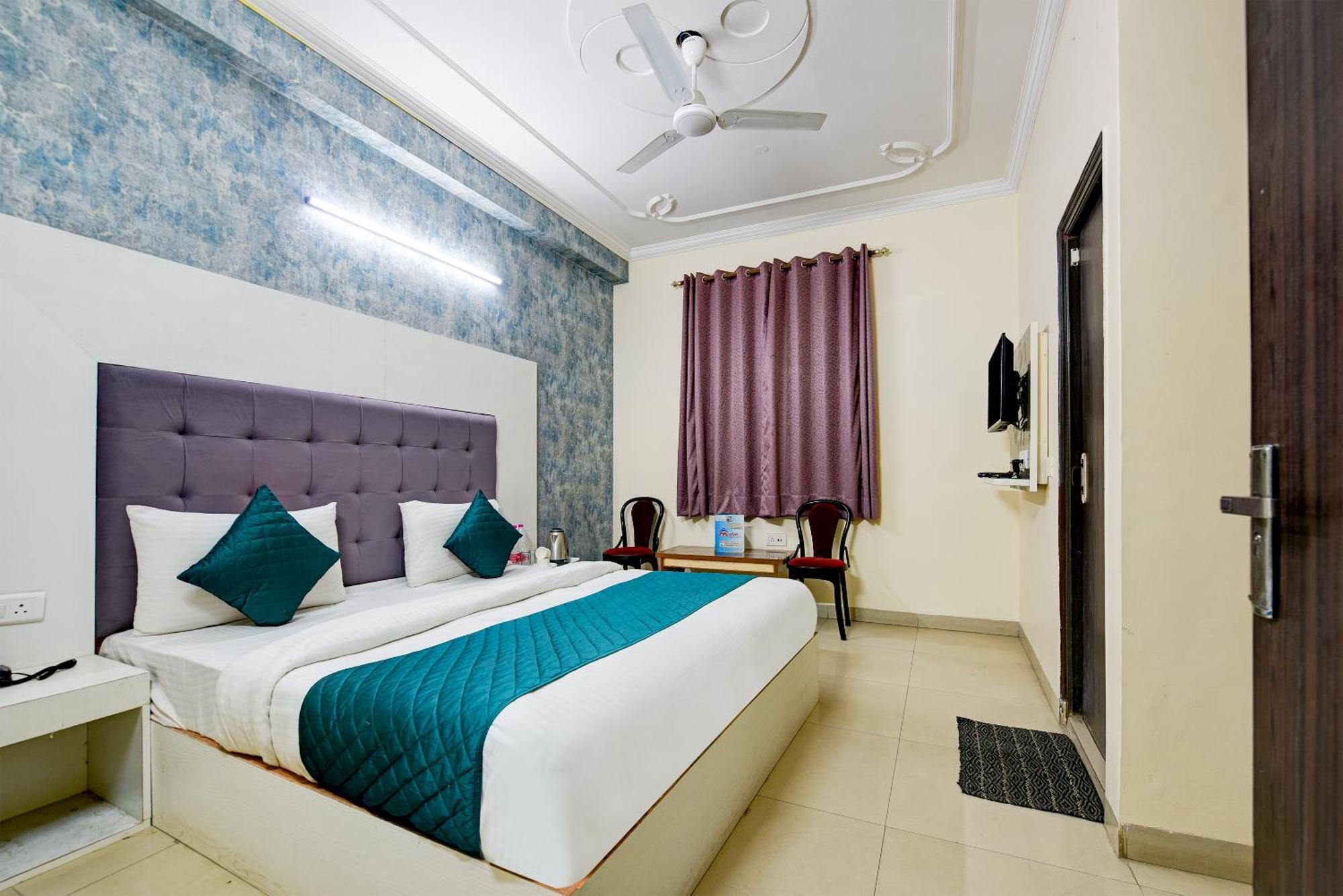 Airport Hotel Classic Park New Delhi Eksteriør bilde